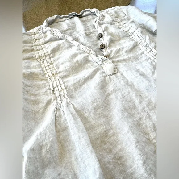 VIOLA BORGHI PLEATED V NECK BLOUSE - Picture 7 of 13